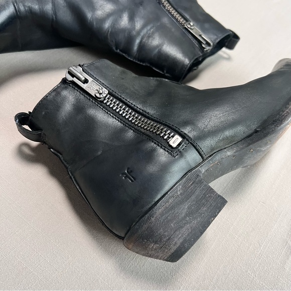 Frye Sacha Side Zip Moto Leather Booties Black Leather Ankle Boots Womens 10 - Picture 2 of 15